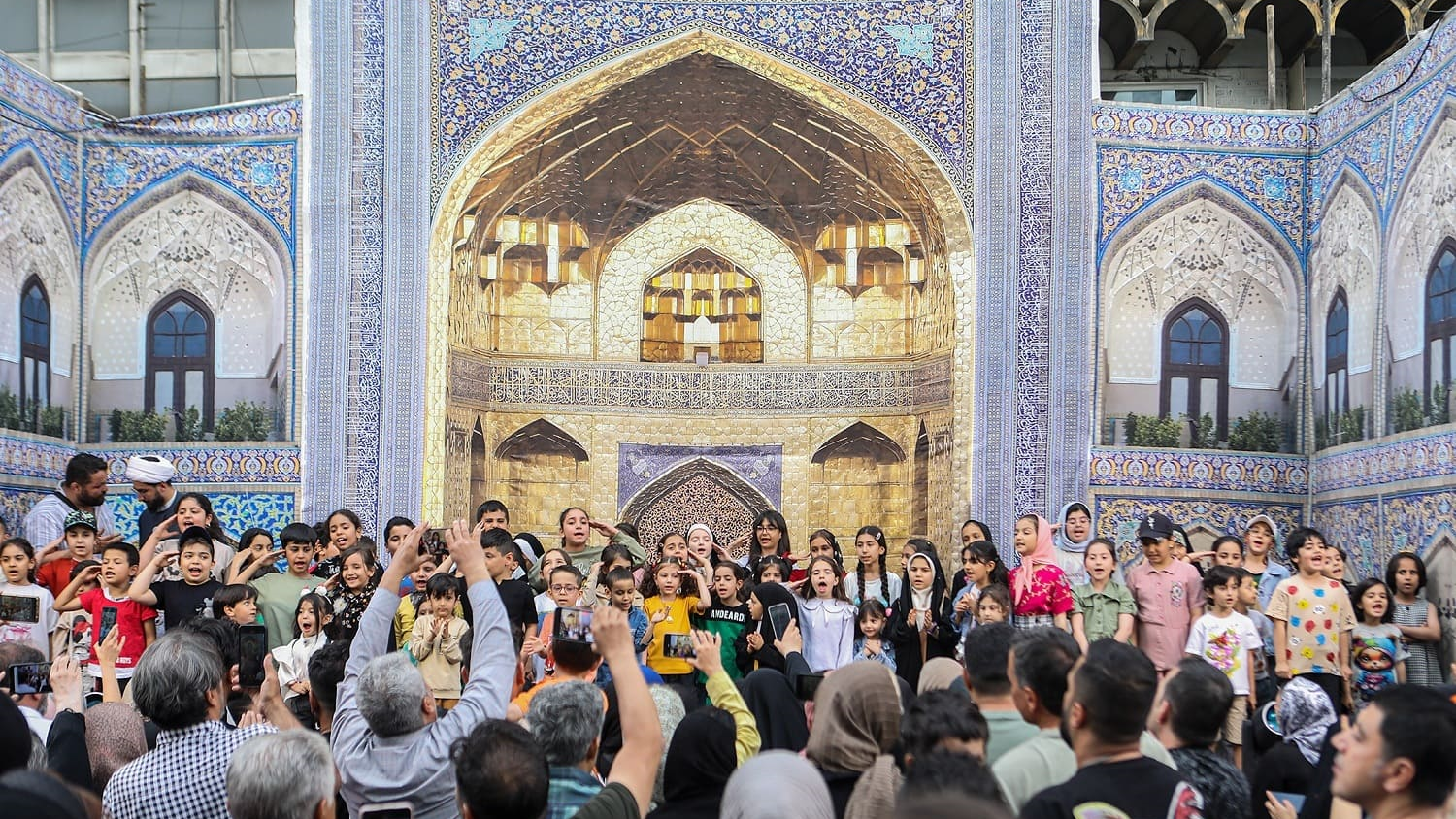 Imam Rezas (fvmh) födelsedag firades i Teheran
